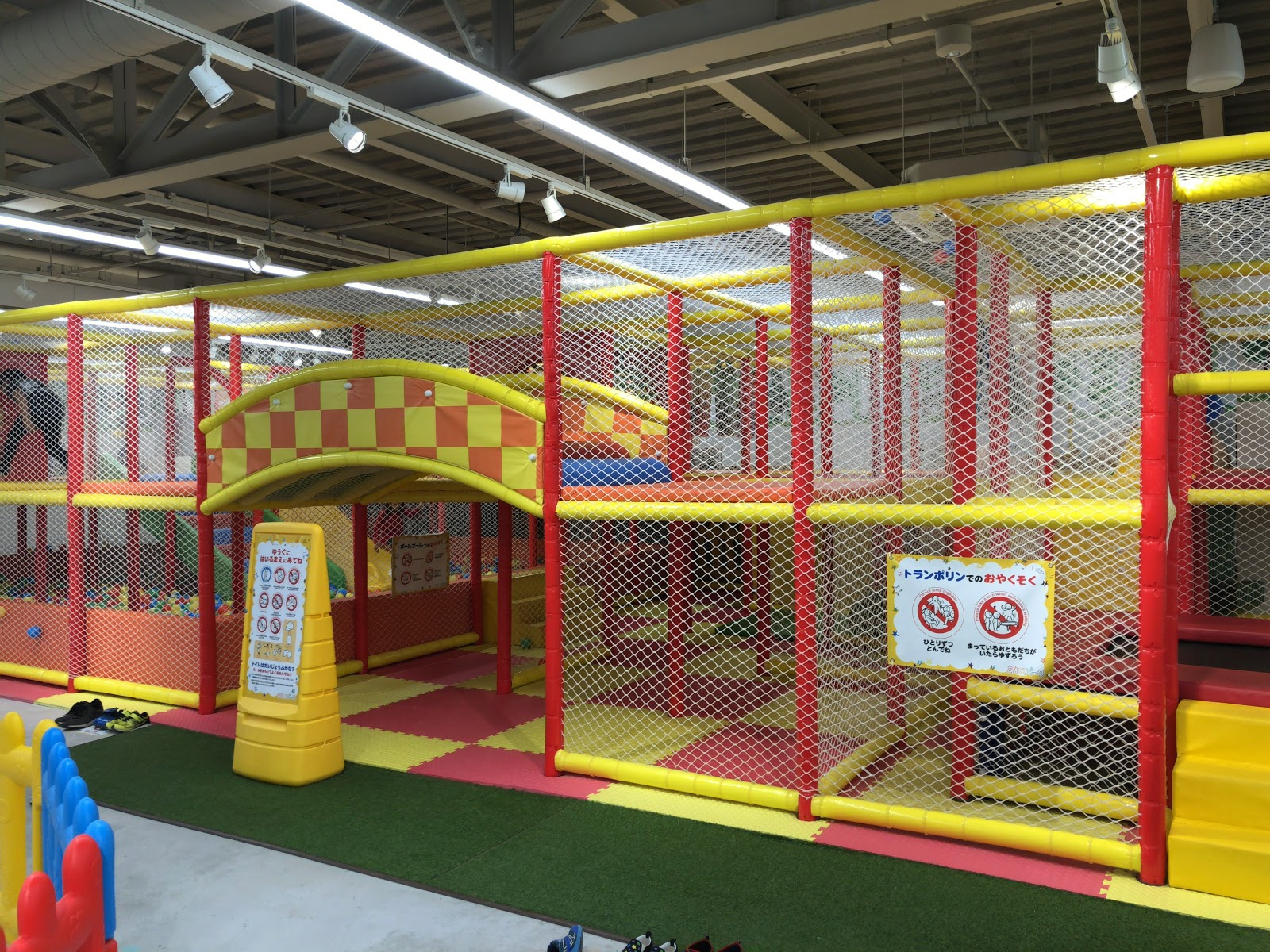雨でもok 軽井沢アウトレット あそびパーク で子供が大満足した理由 お得な割引券クーポンの入手方法とお得に遊ぶ方法とは 都筑ライフ 都筑区ブログ