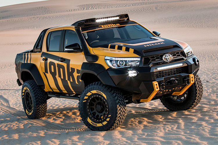 cac-ban-do-toyota-hilux-an-tuong-12