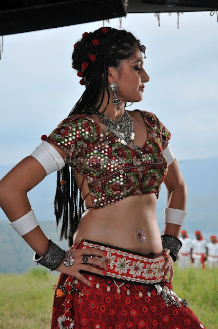 Tapsee latest Hot Navel stills