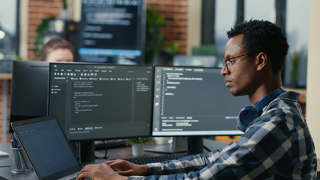 Harnessing the Power of Python Development: Why You Should Hire a Python Developer