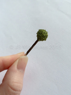 1/48th Topiary Ball Tree - after scatter