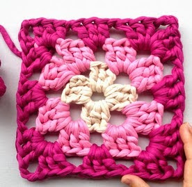 http://ladycrochet.blogspot.com.es/2015/02/granny-square-love.html