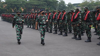 Dankodikdukum Kodiklatal Buka Pendidikan Tahap Sargolan Dikmata TNI AL Angkatan XL/2.