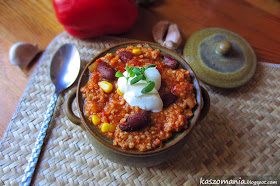 Chili con carne z kaszą jaglaną