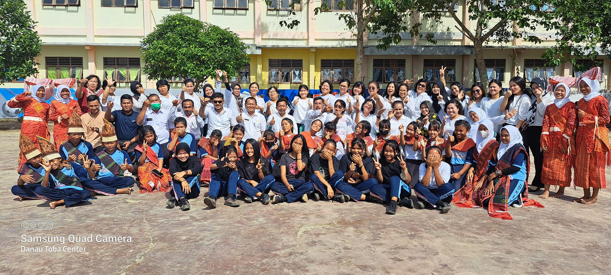  Wujudkan Merdeka Belajar, SMP Negeri 1 Tanah Jawa Pentaskan Bakat Siswa, Ada Marharoan Bolon