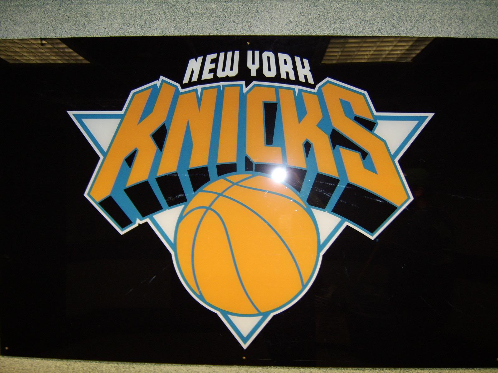 STUDIO62 | Graphic and web design blog: New York Knicks logo designer