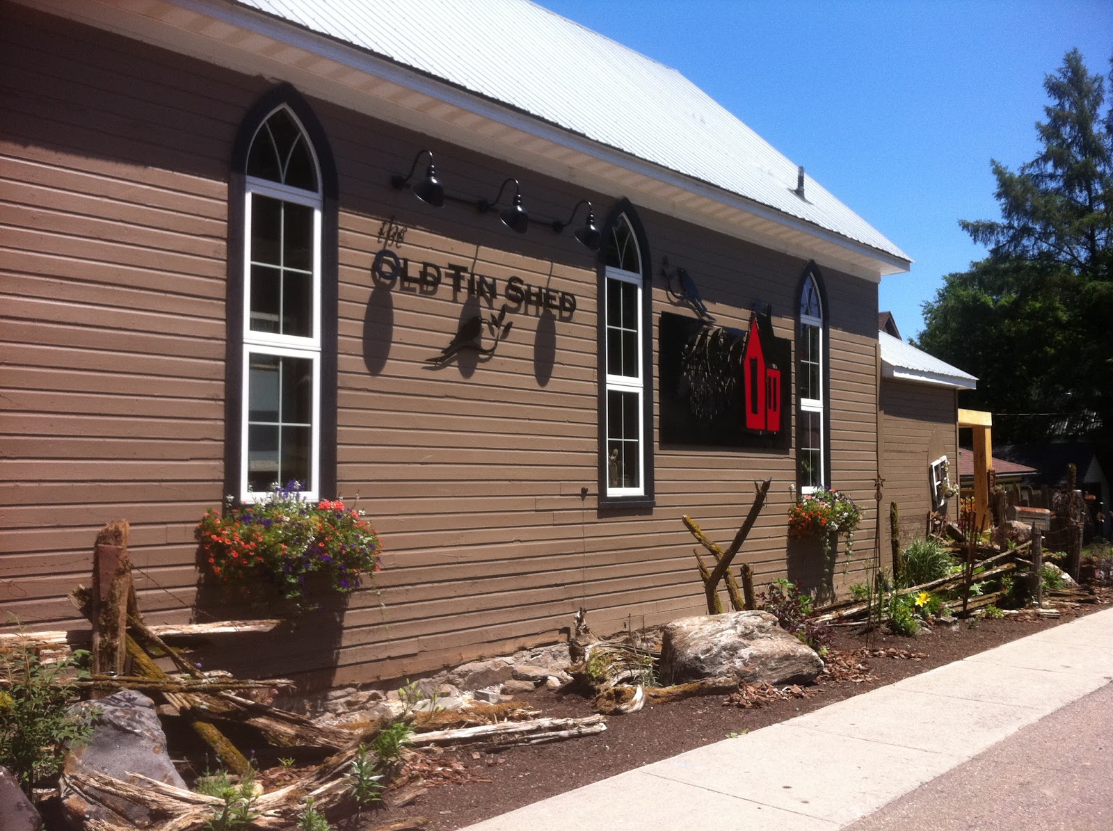 The Old Tin Shed: We have Moved!