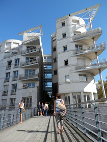 Promenade sur la Coulée Verte à Paris