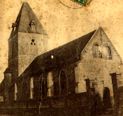 Eglise de Pîtres - Le mur nord, et la façade avant la rosace