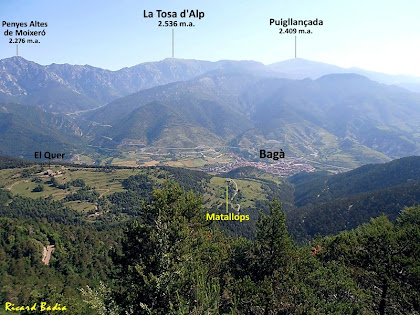 El Quer, Matallops i Bagà en primer terme, i al seu darrere la Serra del Moixeró, la Tosa d'Alp i el Puigllançada. Autor: Ricard Badia