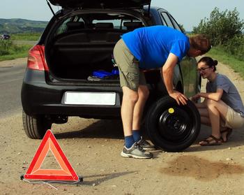 The most effective method to Change Your Own Flat Tire 