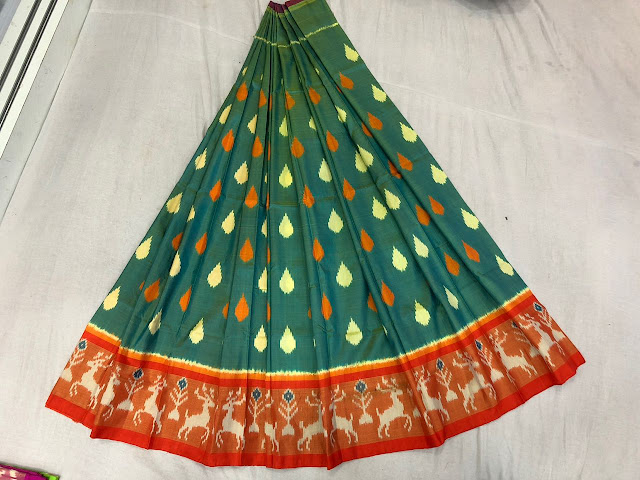 Tissue Lahenghas with ikkath design