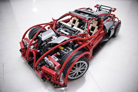 LEGO bricks version Bugatti Veyron