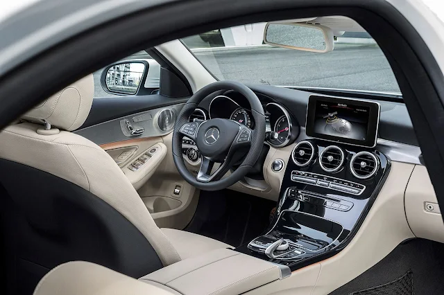 Mercedes-Benz C-Class interior