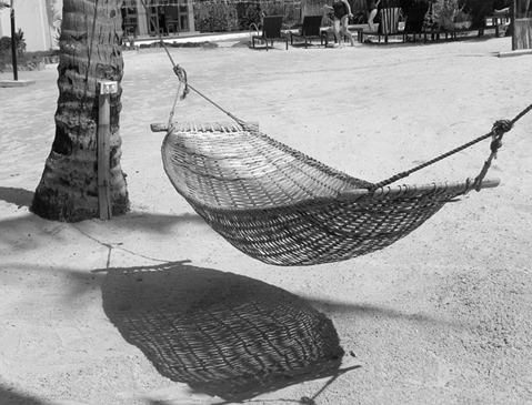 hammock-77718_640[1]