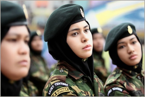 Inspirasi Terkini Tentara Wanita Berhijab