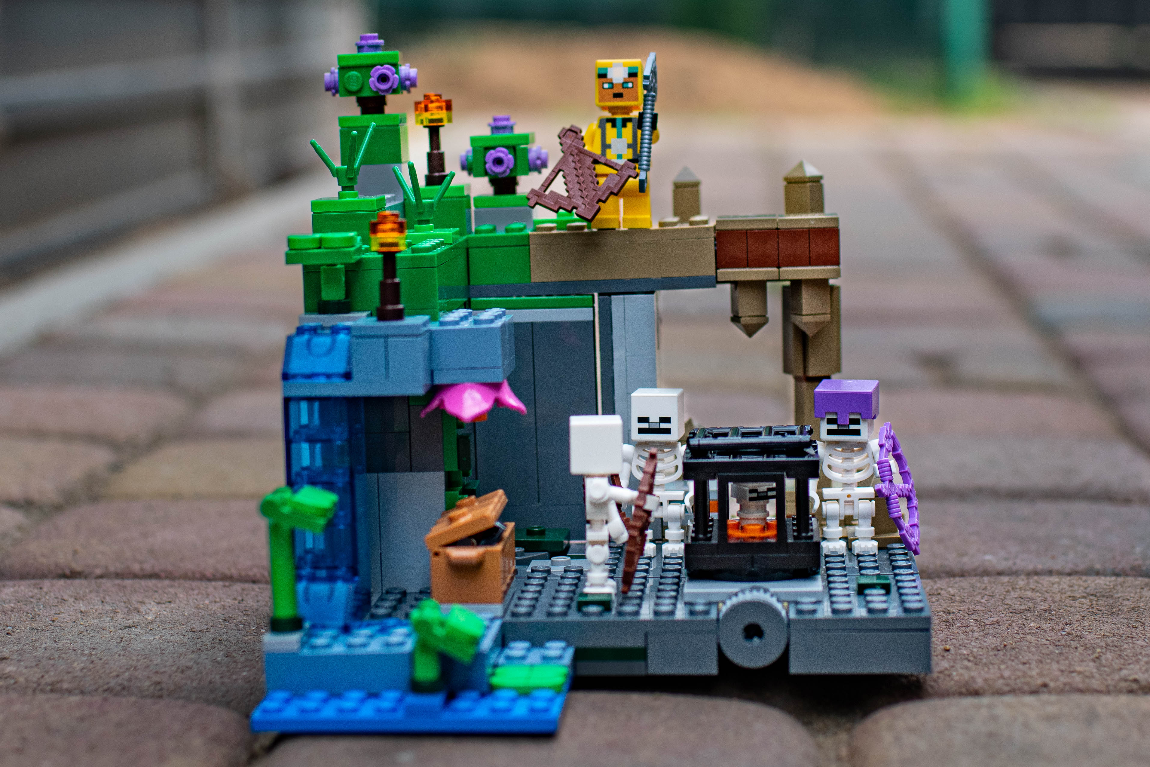 LEGO Minecraft Loch Szkielerów