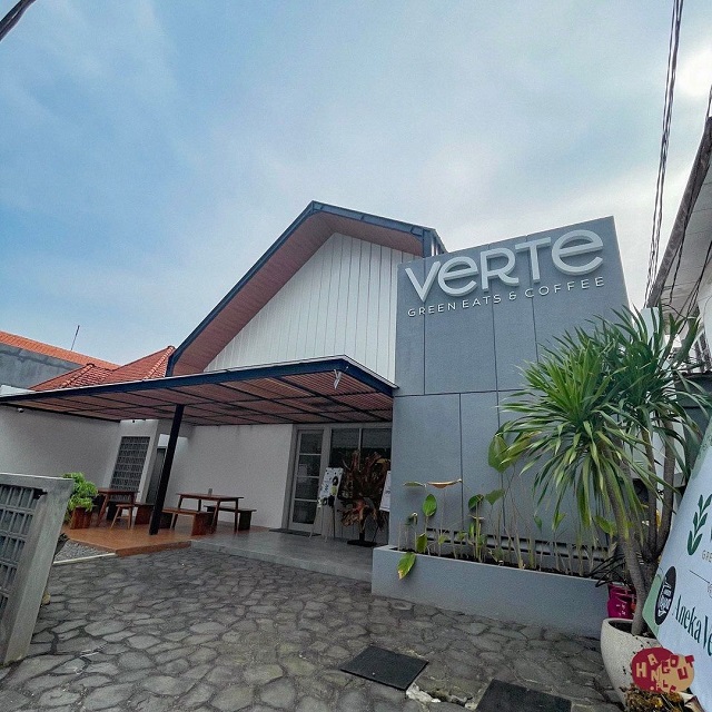 verte cafe surabaya