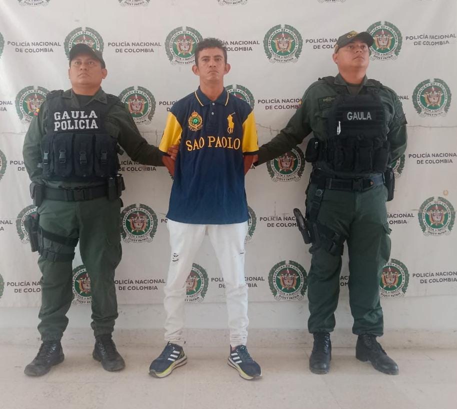 https://www.notasrosas.com/Gaula de la Policía Nacional captura a Alias 'Yobanis', quien actuaba bajo órdenes de un grupo criminal en Dibulla