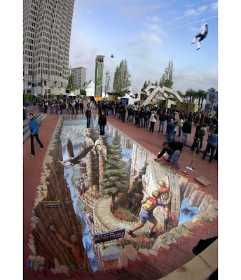 Amazing 3 dimensional illusions of Kurt Wenner