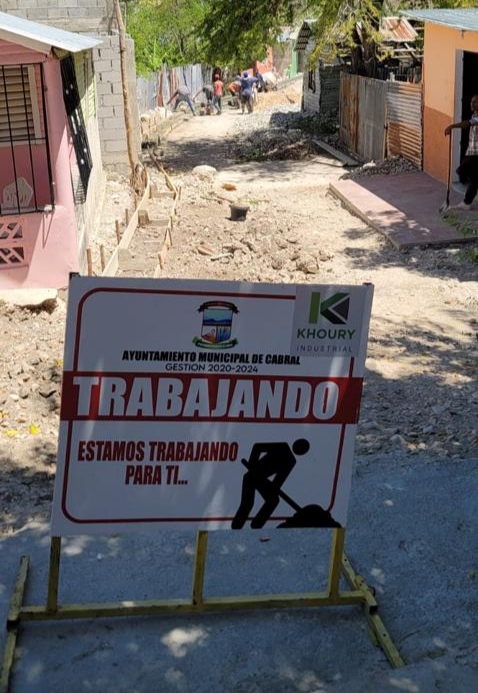 CABRAL: Alcaldía inicia intensivo programa de construcción de Aceras en barrios del municipio.