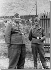 german_soldiers_fave_fun_during_the_wwII_14