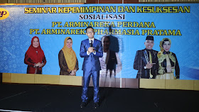 Motivator Muslim Indonesia Memberikan Seminar Motivasi Islami untuk 1.000 peserta dari Travel Arminareka Perdana Edvan M Kautsar