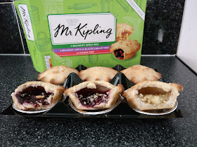 Mr Kipling Fruit Pie Review