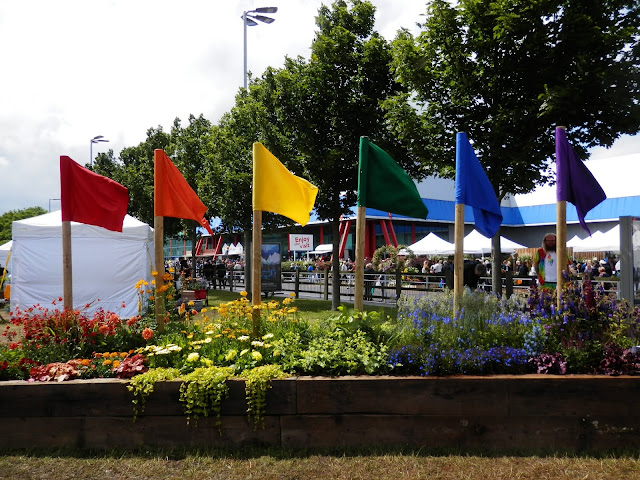 Garden visit, Gardeners World Live 2019. From UK garden blogger secondhandsusie.blogspot.com #gardenersworldlive #gardenersworldlive2019 #gardenblogger #gardeninspo