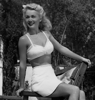 Carole Landis Pin-Up 1946