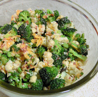 Broccoli Cauliflower Salad (Brokoli Karnibahar Salatasi)