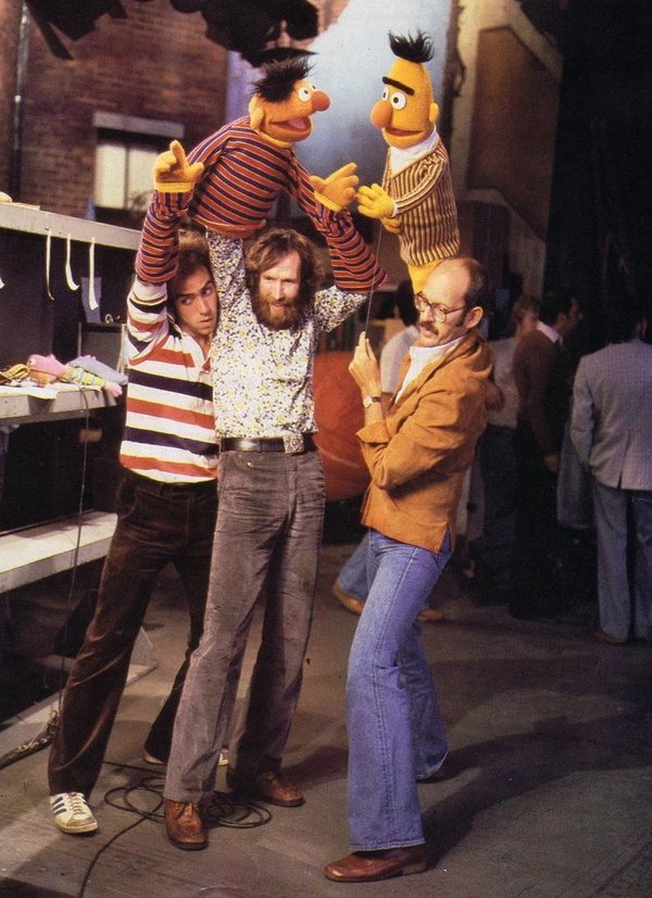 28 Fascinating Photos of Behind the Scenes With the Muppets From the