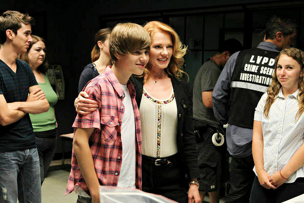 Justin Bieber Csi Pics. for Justin Bieber to make