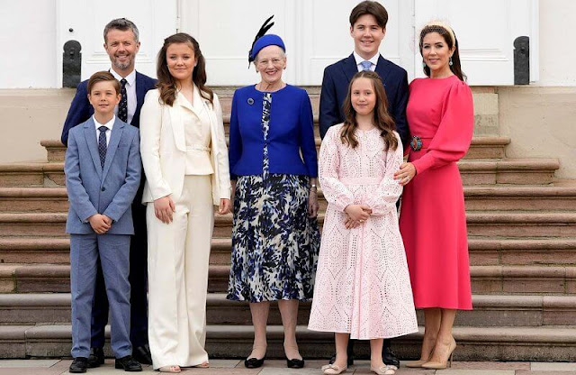 Princess Isabella is wearing her mother’s Max Mara outfit. Crown Princess Mary wore an embellished belted dress by Andrew Gn. Princess Marie