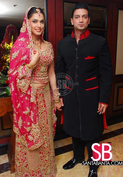 Isha Koppikar Timmy Narang After Marriage2