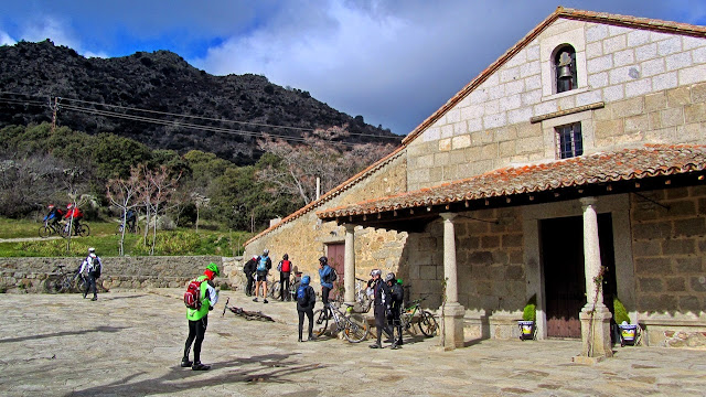 AlfonsoyAmigos - Ermita de Navahonda