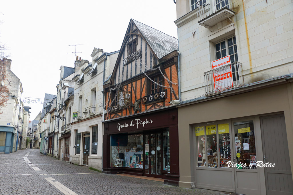 Rue de Jean Rouseau, Chinon