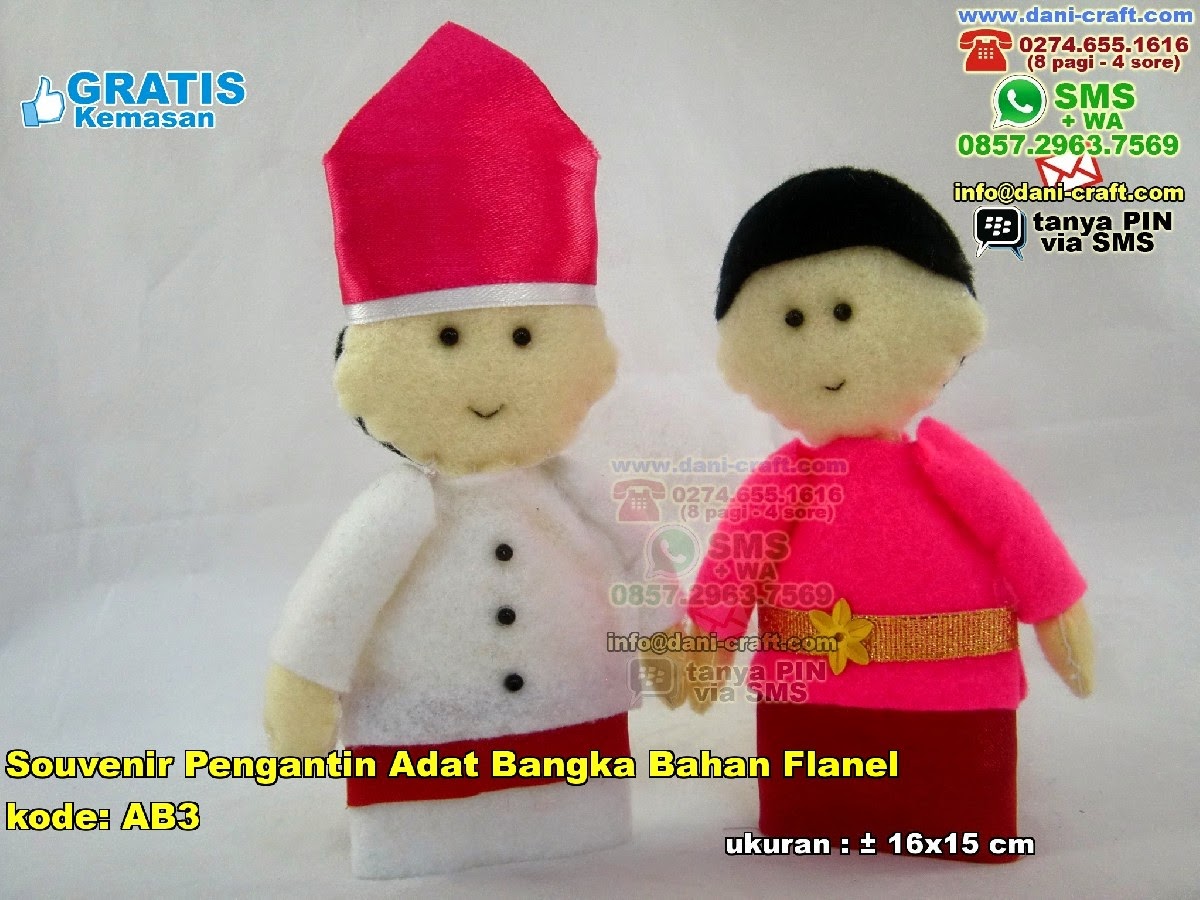 Boneka Pengantin Adat Souvenir Pernikahan Unik 