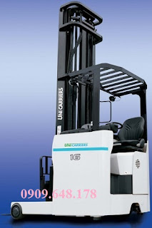 Reach Truck ngồi lái