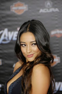 Shay Mitchell photo