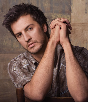 Luke Bryan Wiki, Photos & Video Songs !