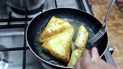  مطبخ ام وليد - مثلثات الجبن السريعة ، حضريها دفعة وحدة 👌و استمتعي بالطعم 😋