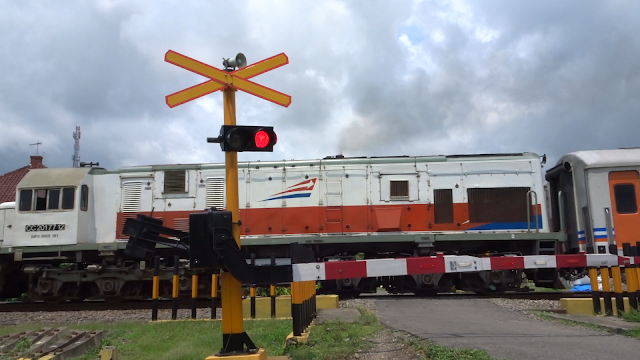 KERETA API PASUNDAN