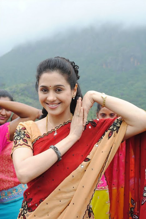 devayani @ kodi mullai tv serial latest photos