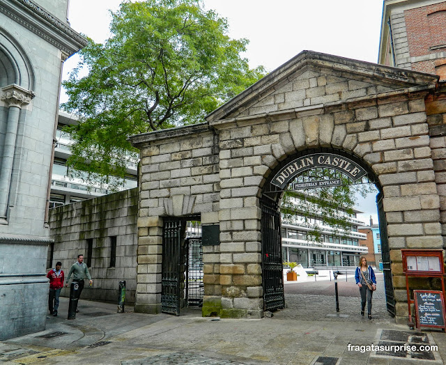 Entrada de pedestres do Castelo de Dublin