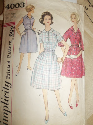 Vintage Simplicity 4003 dress pattern Plus Size sewplus.blogspot.com