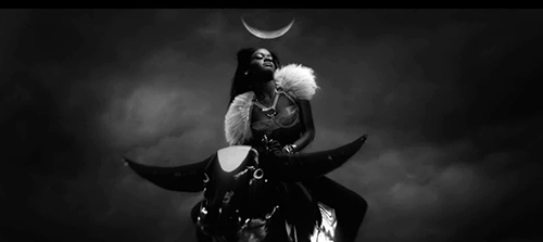 Yung Rapunxel Azealia Banks simbolismo Illuminati