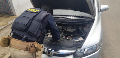  Em Santana do Ipanema/AL,  PRF prende motorista com carro roubado na BR-316 