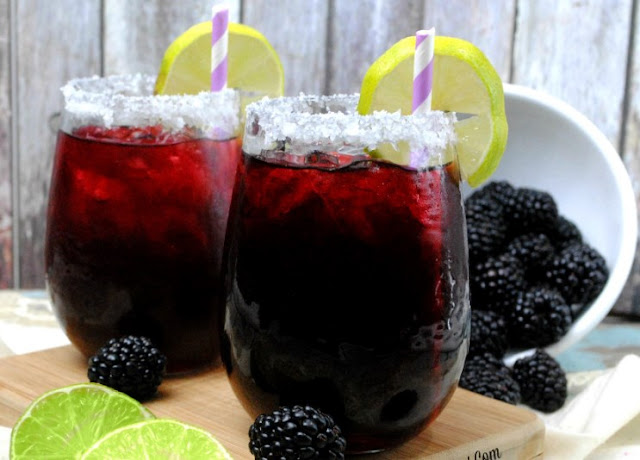 Blackberry Margarita Smash #cocktail #summer