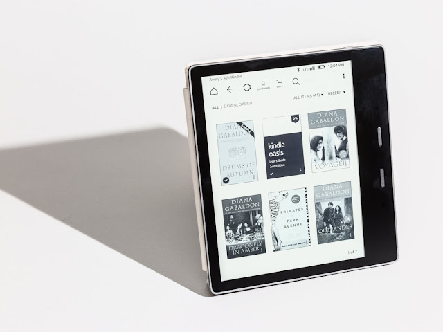 The new Kindle Oasis is easily the best e-reader you can buy.